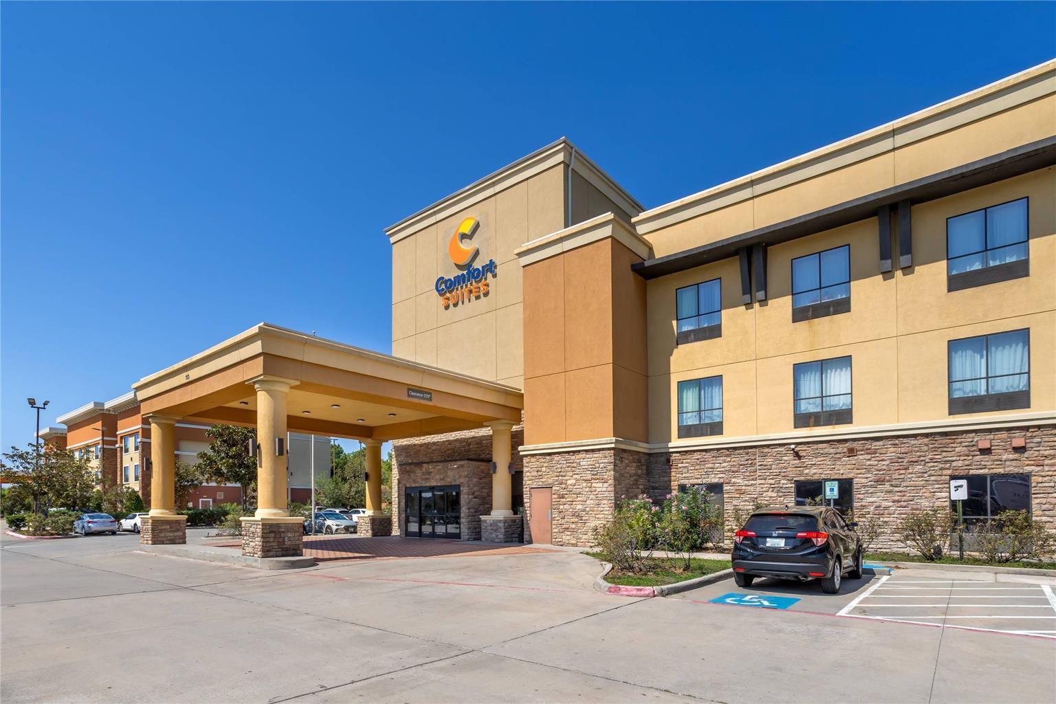 Comfort Suites