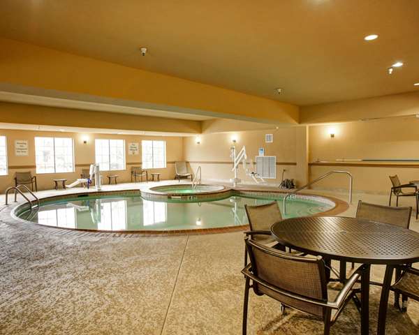 Pool,On-Site,Property Amenity,Recreation
