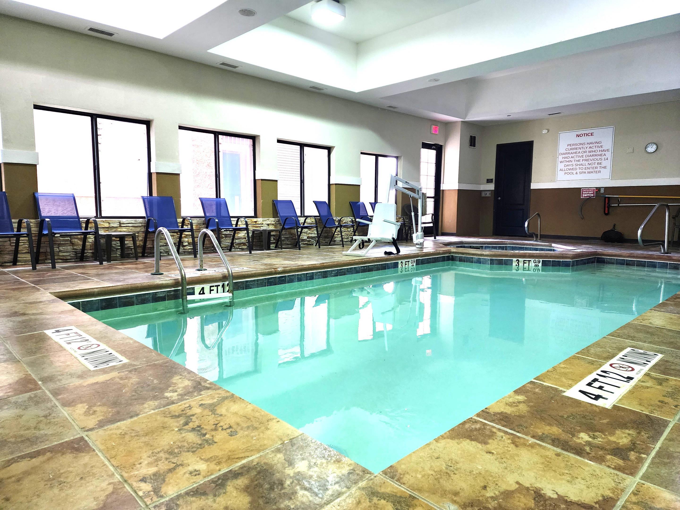 Indoor pool | Sleep Inn & Suites West Medical Center