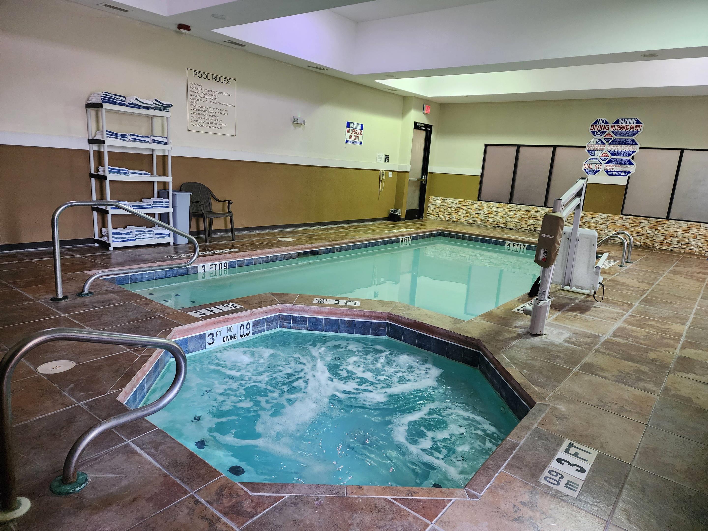Indoor pool | Sleep Inn & Suites West Medical Center