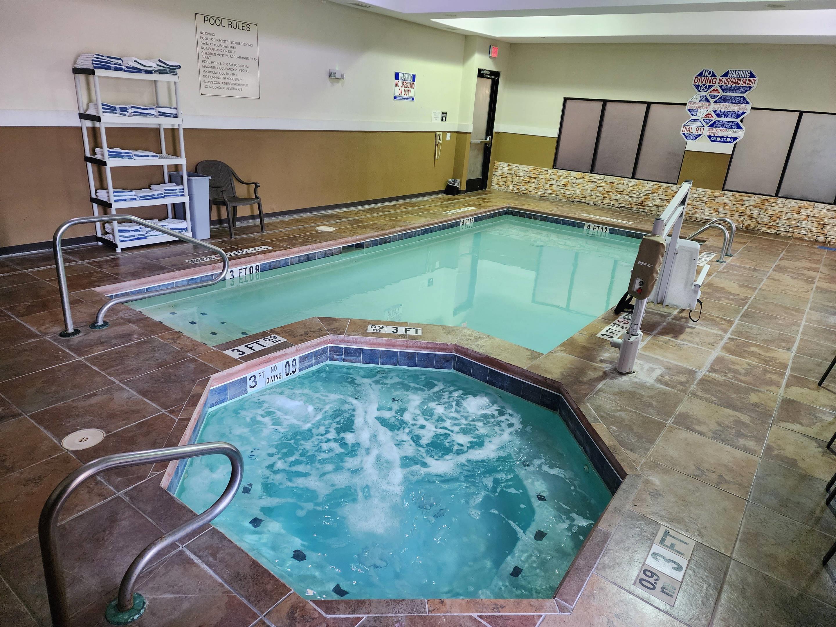 Indoor pool | Sleep Inn & Suites West Medical Center