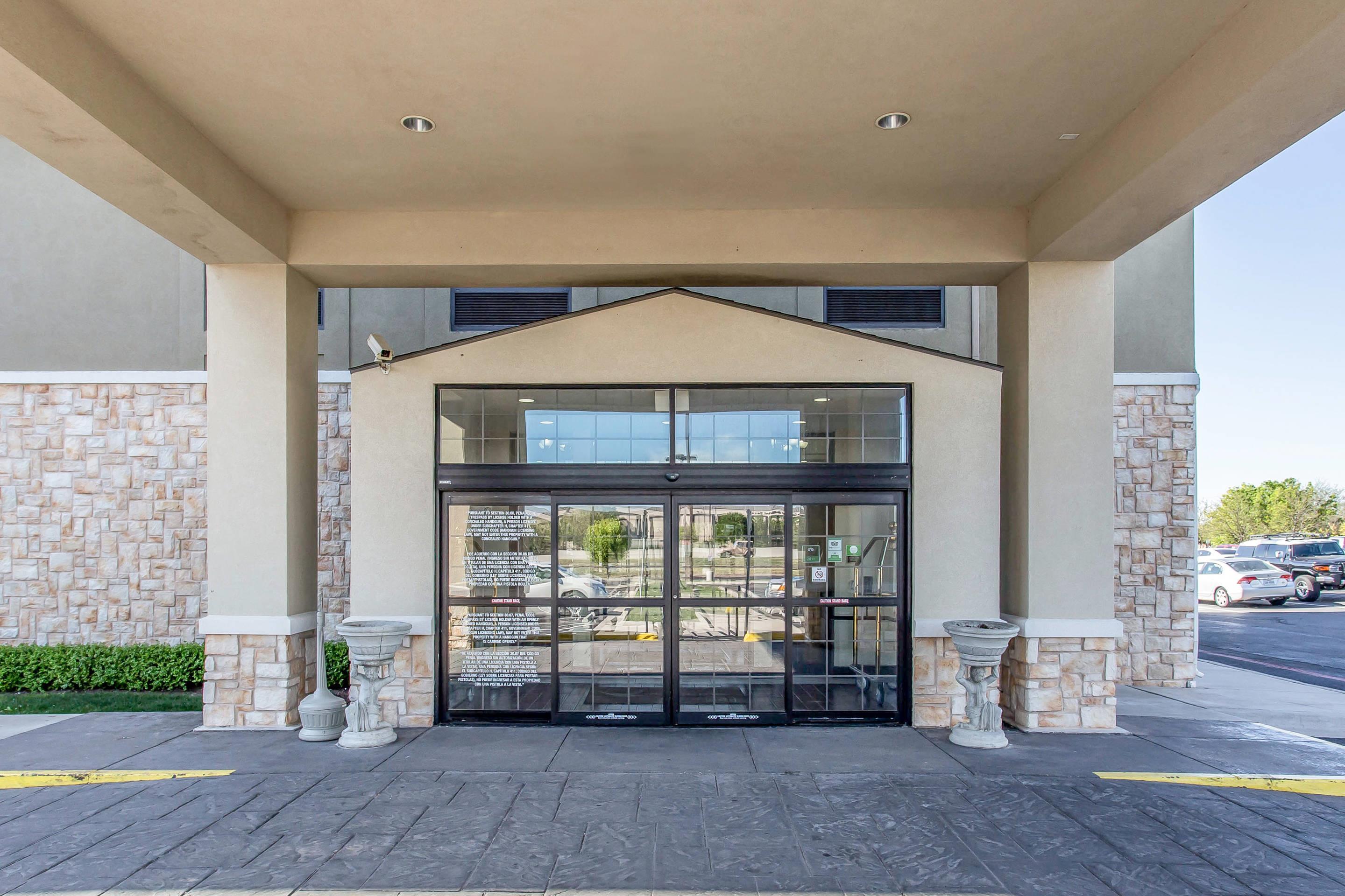 Hotel Exterior | Sleep Inn & Suites West Medical Center