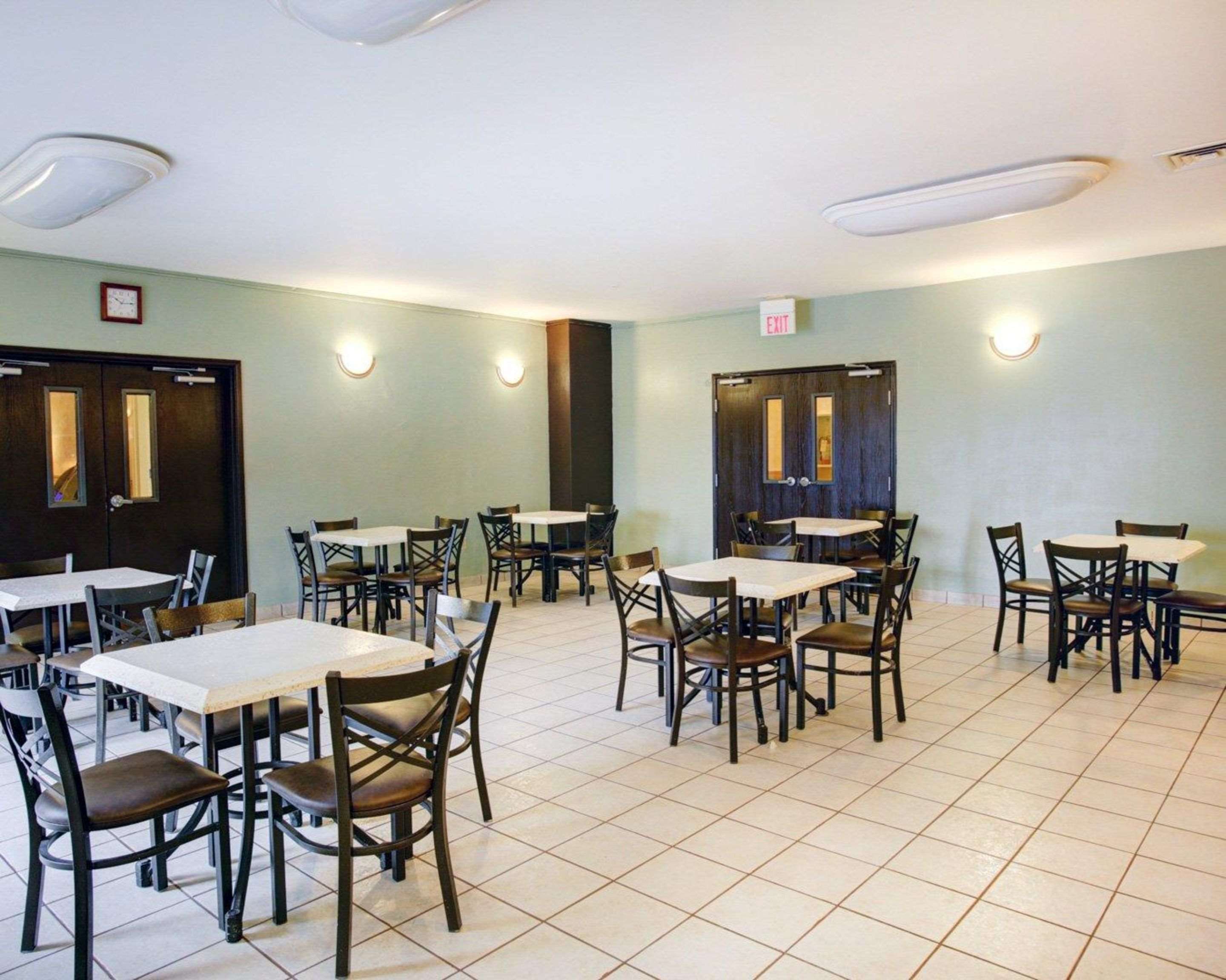 Breakfast room
