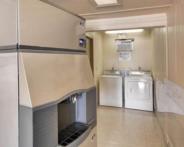 Amenities - Rodeway Inn Gainesville - I-35, Exit 498B