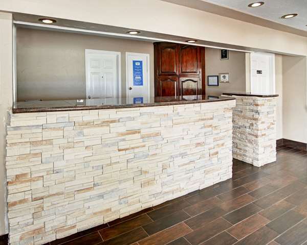  - Rodeway Inn Gainesville - I-35, Exit 498B