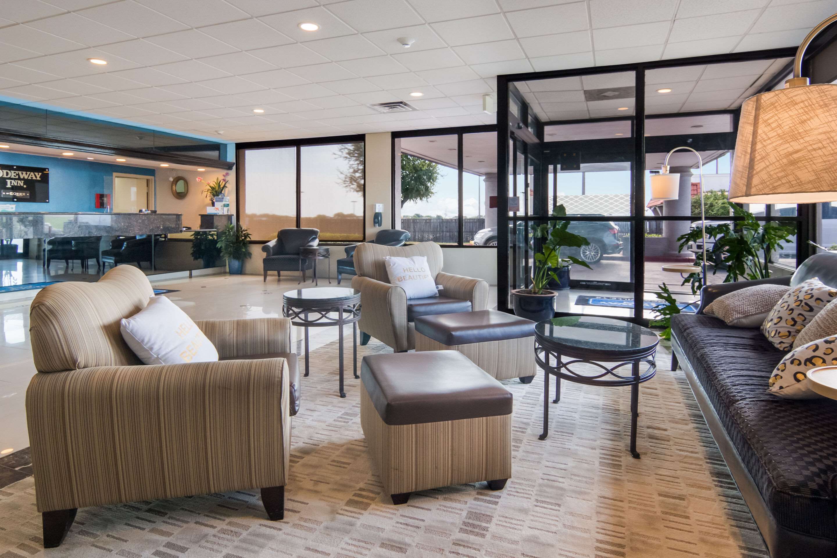 Lobby with sitting area