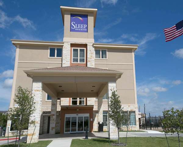 On-Site,Outdoor/Exterior,Exterior View of Building