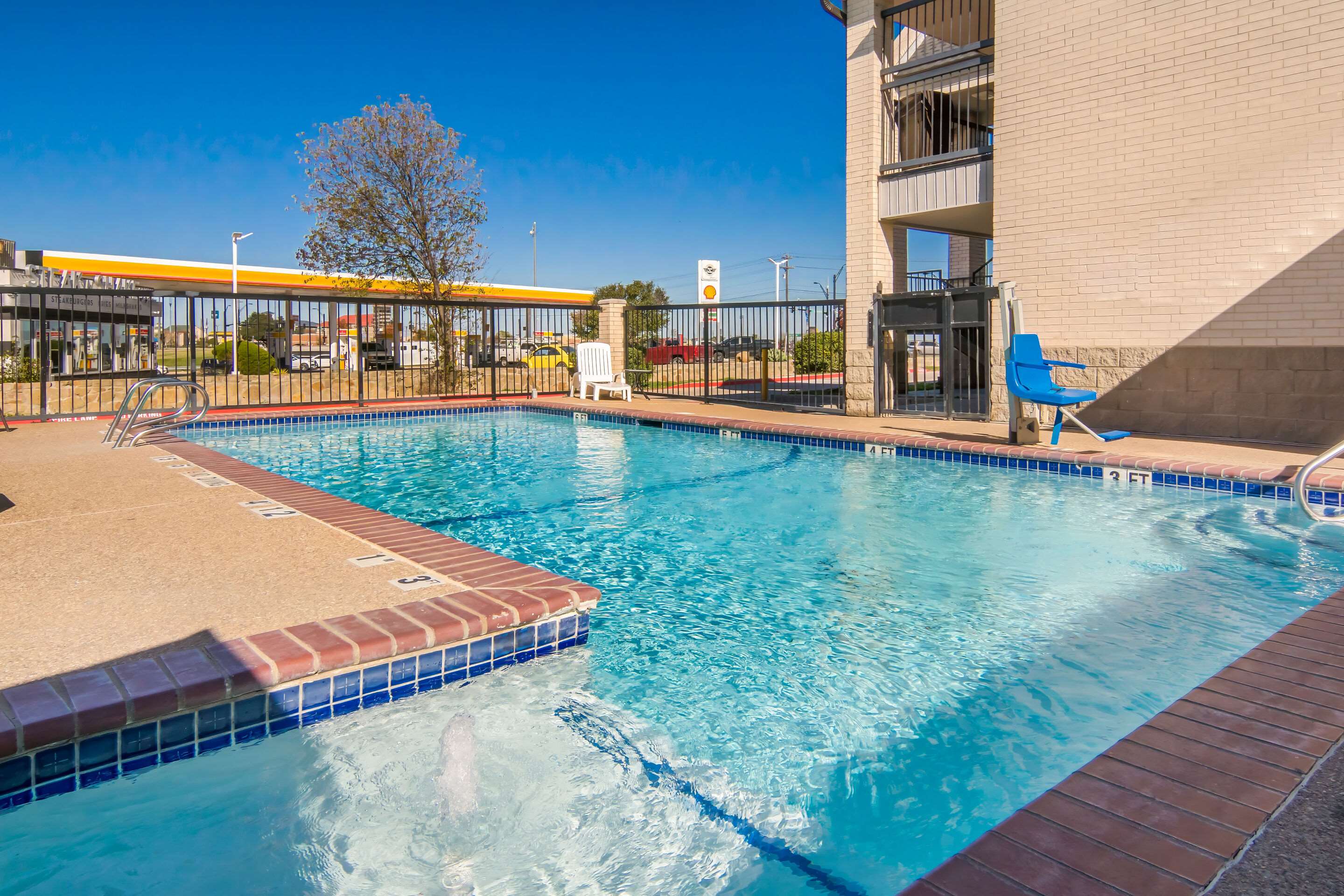 Outdoor pool | Quality Inn & Suites