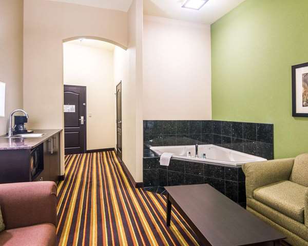 Suite - Comfort Suites West Amarillo - I-40, Exit 67