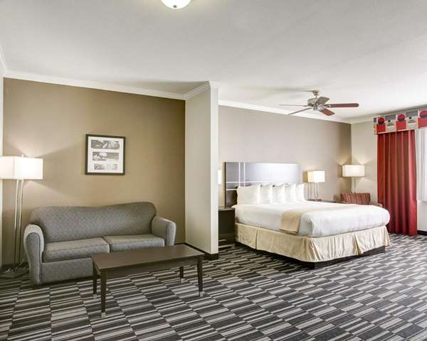 Suite - Quality Inn & Suites Bryan
