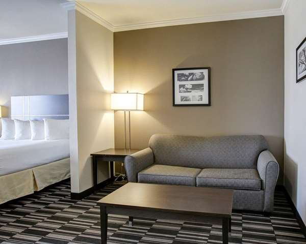 Suite - Quality Inn & Suites Bryan