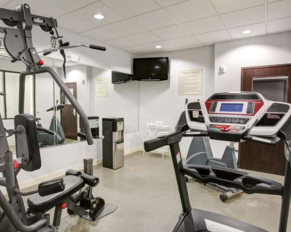 Fitness/ Exercise Room - Quality Inn & Suites Bryan