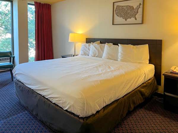  - Econo Lodge San Angelo