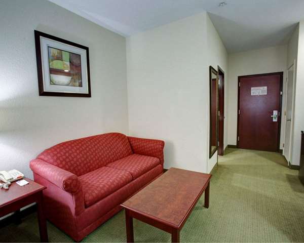 Suite - Quality Inn Rockdale