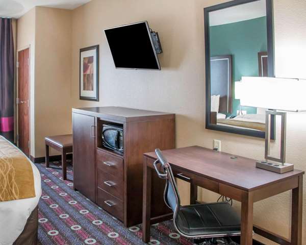 Suite - Comfort Inn San Marcos