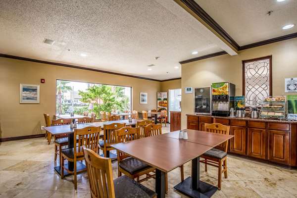 Amenities - Quality Inn & Suites Seabrook