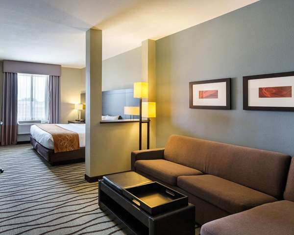 Suite - Comfort Suites Southwest Houston