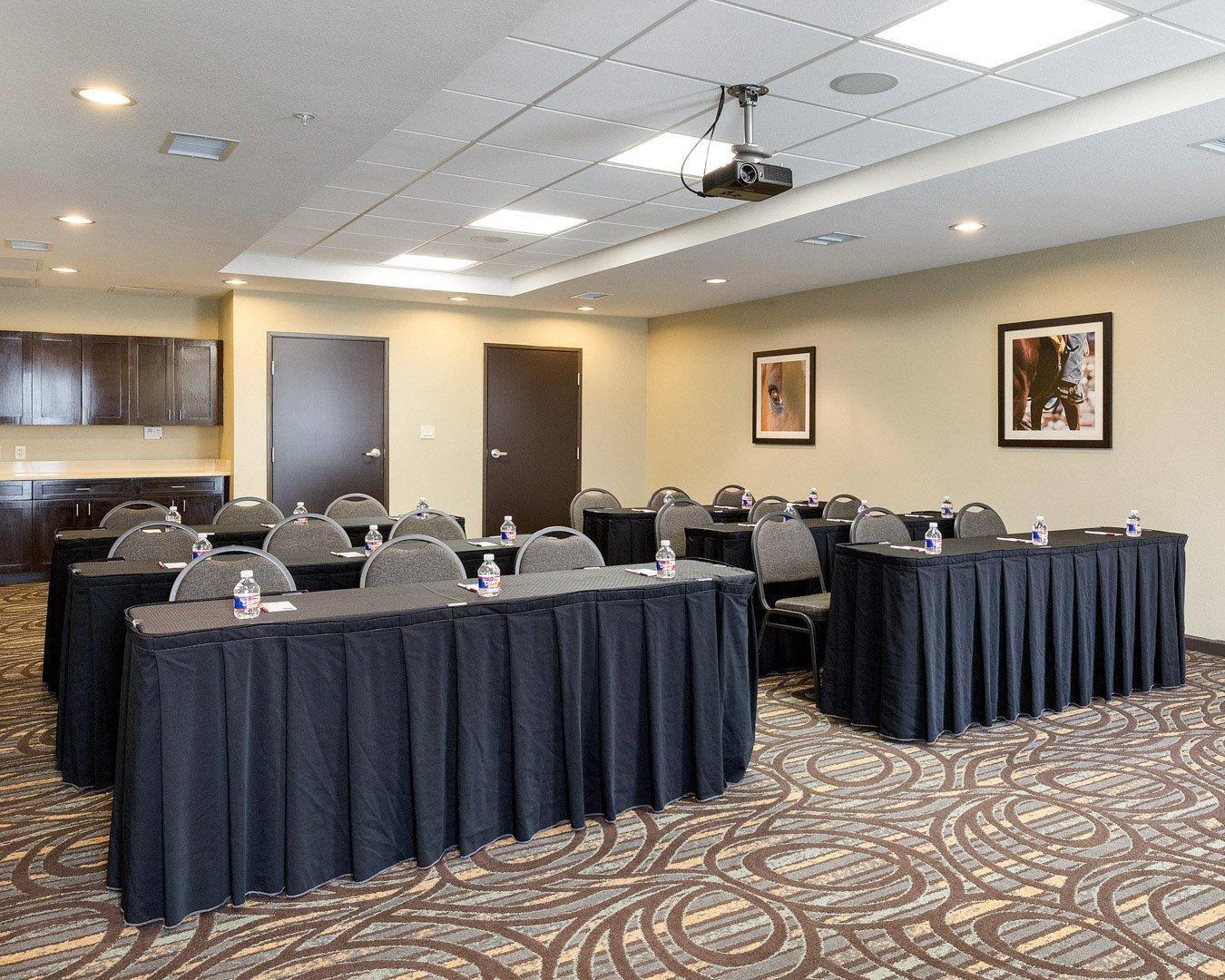 Meeting room | Comfort Suites near Westchase on Beltway 8