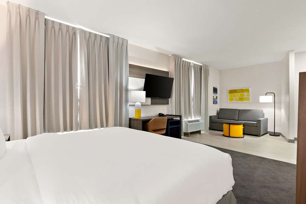 COMFORT SUITES BASTROP-guestroom-Guest Room,On-Site.jpg