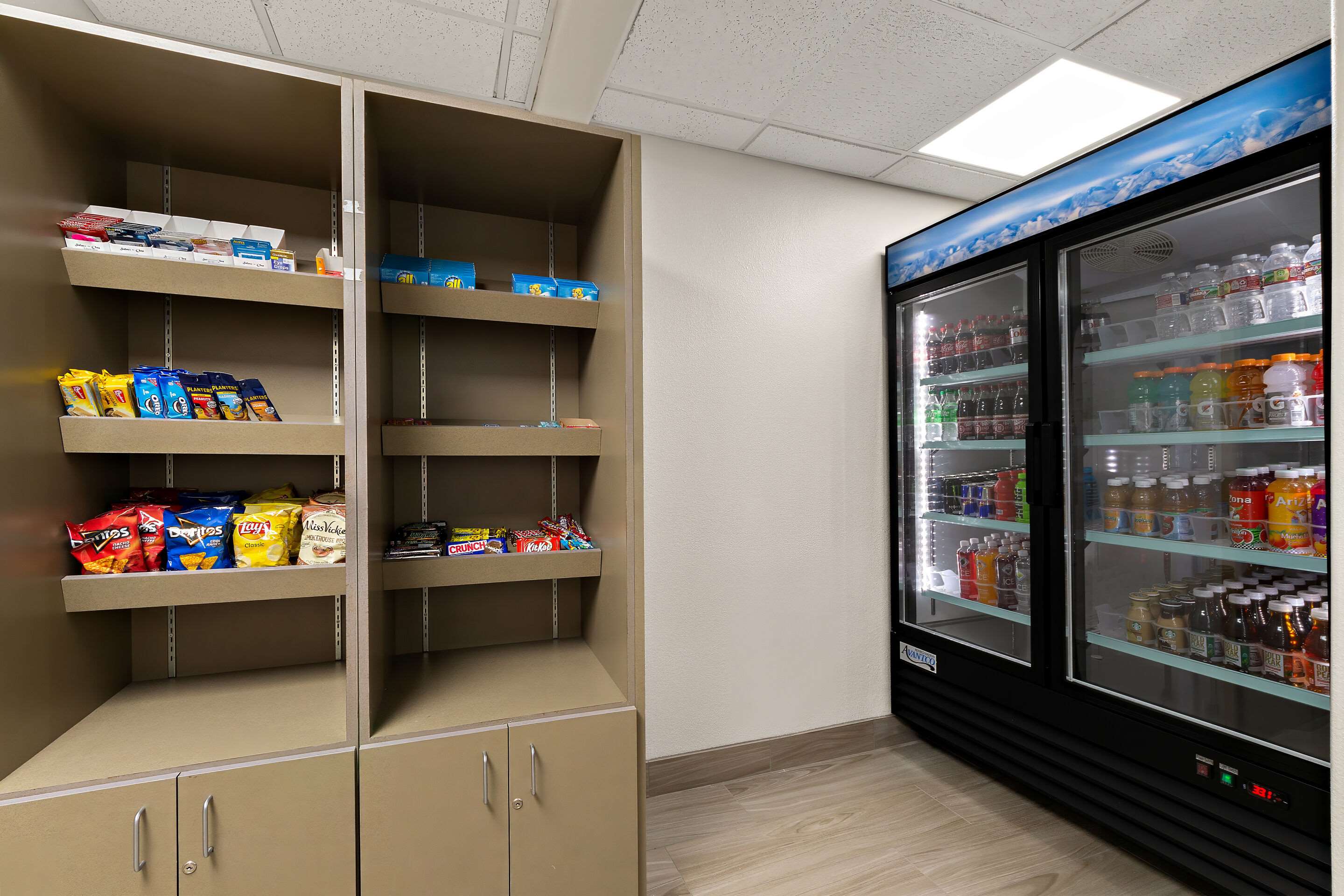 Hotel vending area | Comfort Suites Bastrop