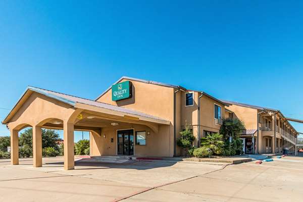 Exterior view - Quality Inn Corsicana - I-45, Exit 229