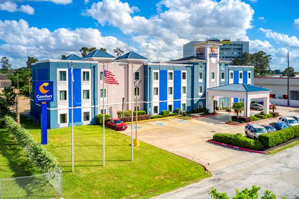 Exterior view - Comfort Inn & Suites Champions Houston