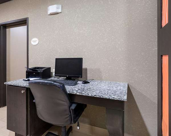 Conference Area - Suburban Studios Port Arthur