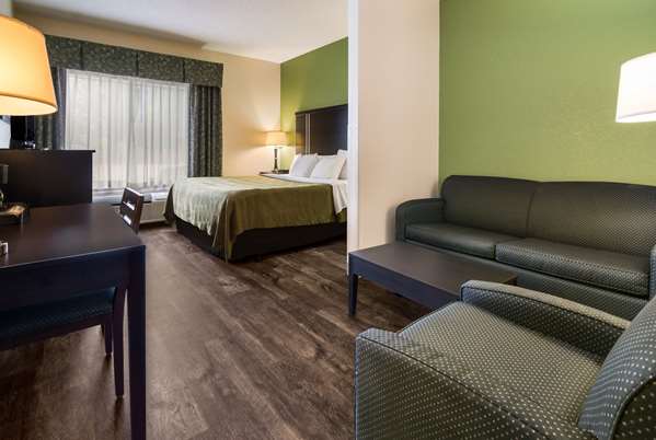 Suite - Quality Inn & Suites Granbury