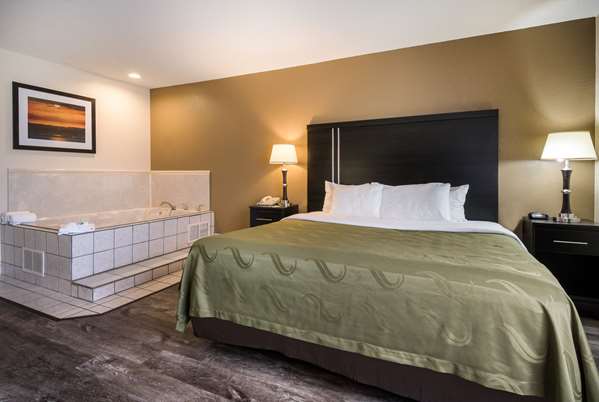  - Quality Inn & Suites Granbury