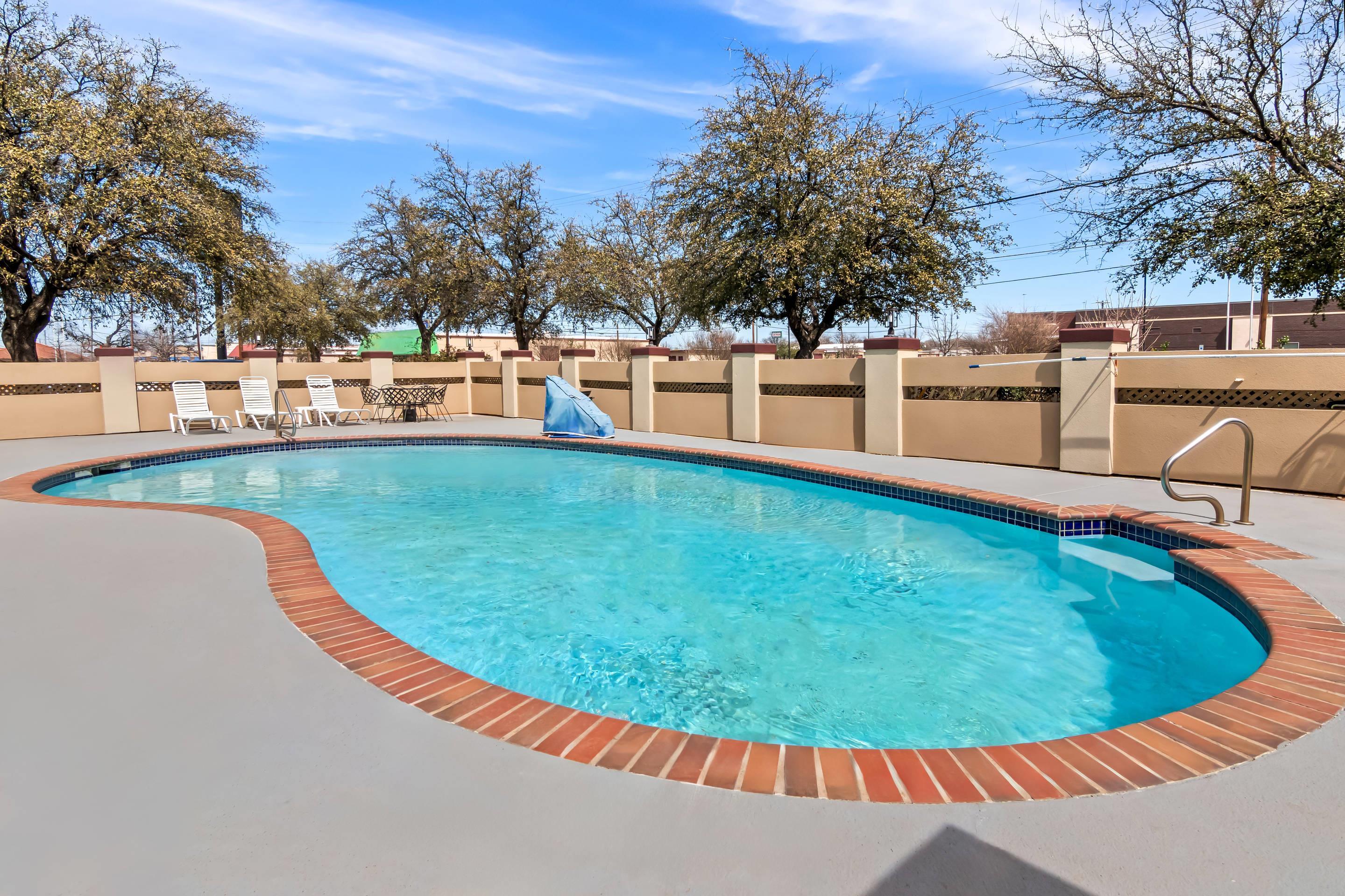 Outdoor pool | Quality Inn & Suites - Granbury