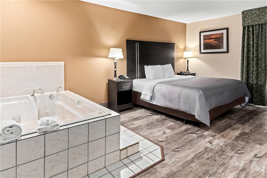 QUALITY INN AND SUITES - GRANBURY-guestroom-Guest Room,On-Site.jpg