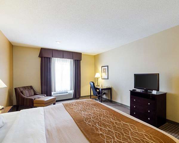  - Comfort Inn & Suites Burnet