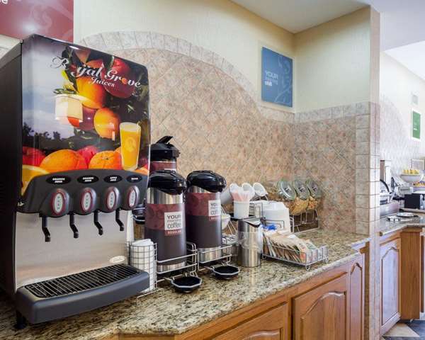 Amenities - Comfort Inn & Suites Burnet
