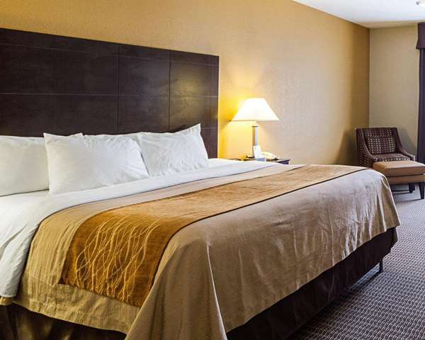  - Comfort Inn & Suites Burnet