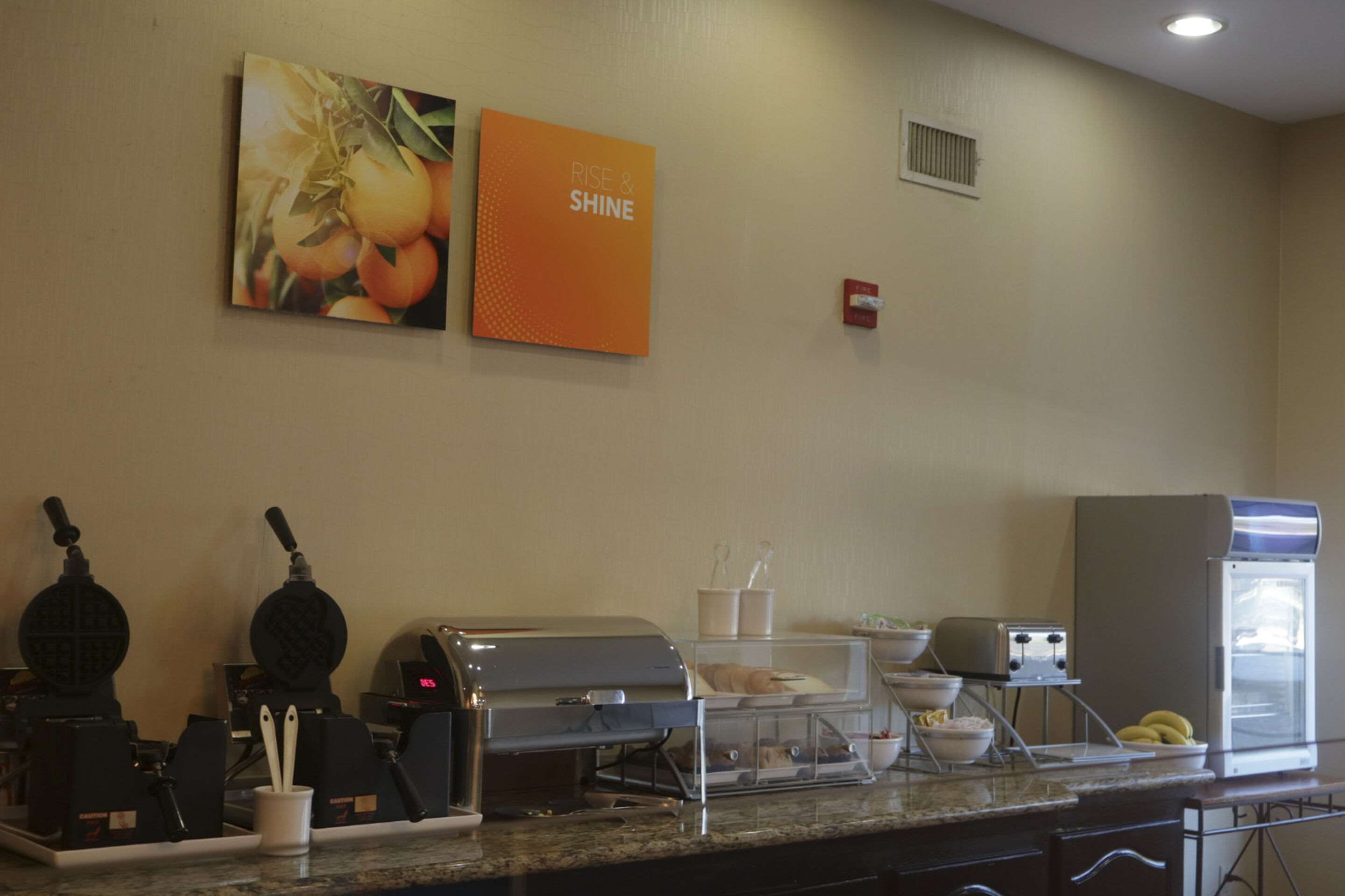 Breakfast counter