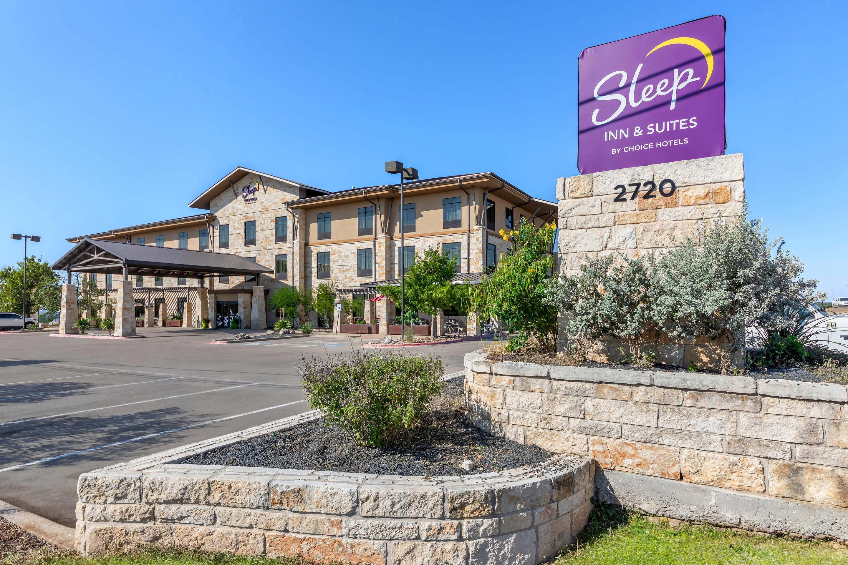 Hotel exterior | Sleep Inn & Suites