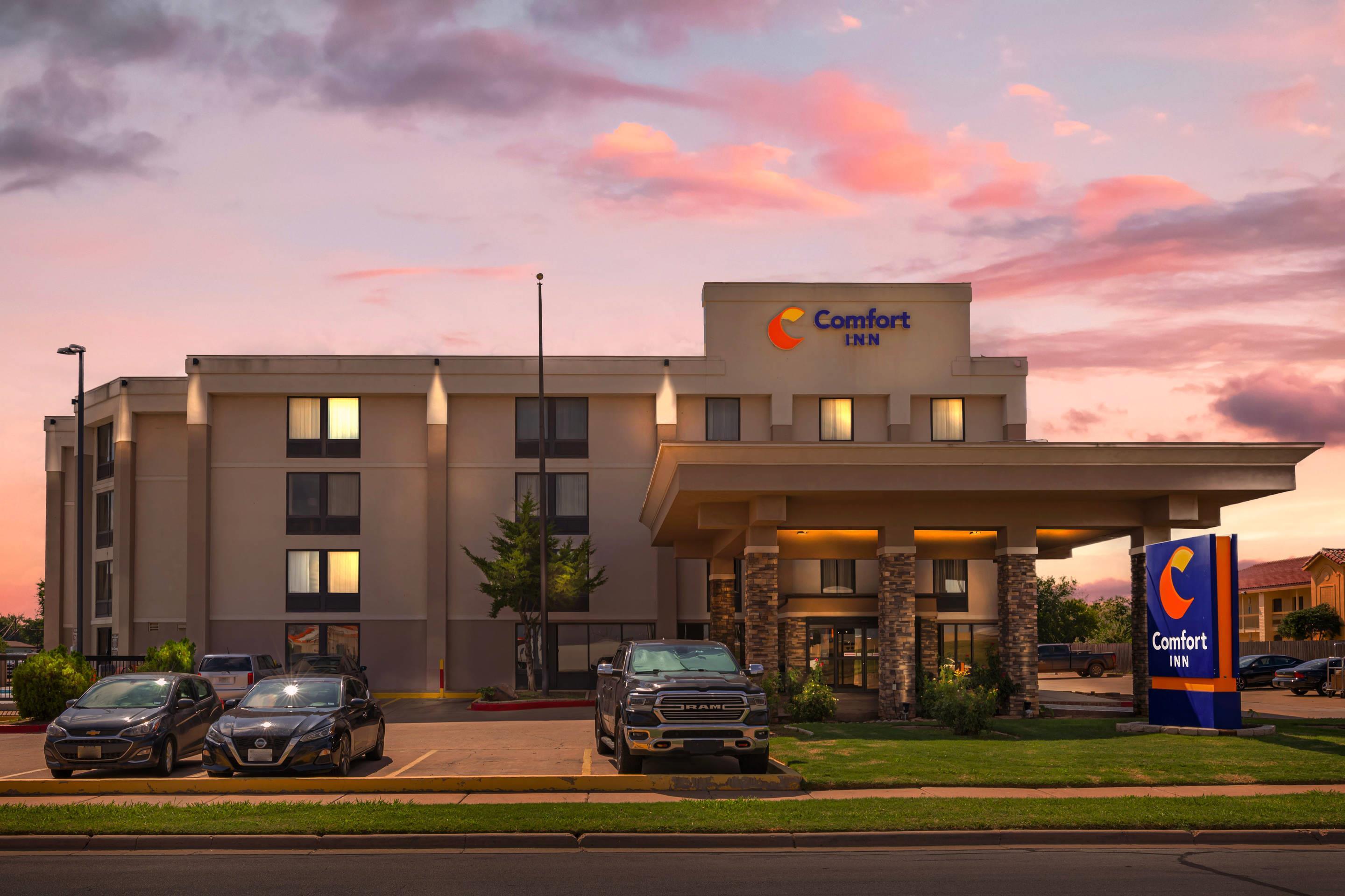 Twilight | Comfort Inn Wichita Falls North