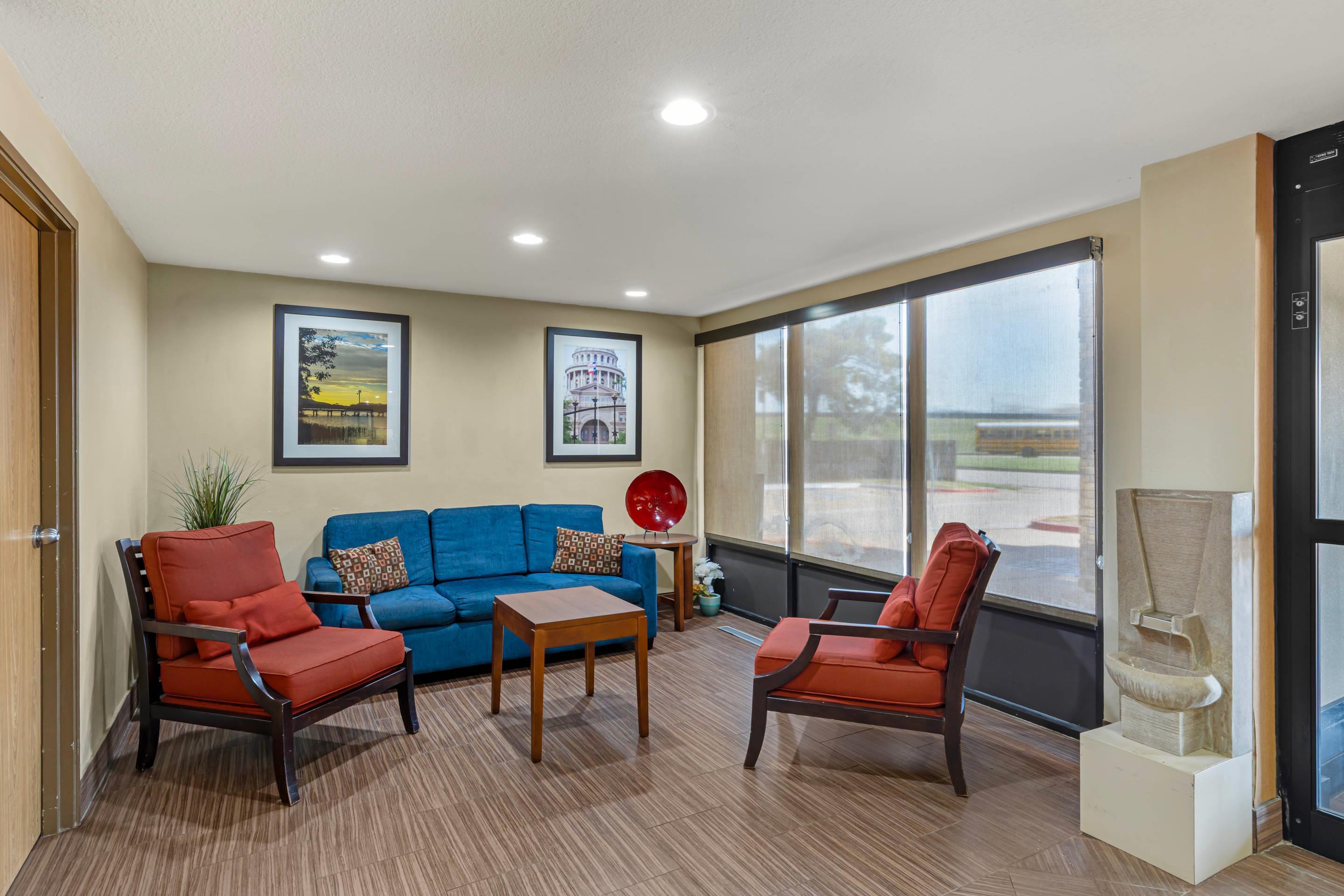 Hotel lobby | Comfort Inn Wichita Falls North