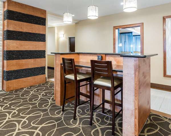  - Comfort Suites at Katy Mills - I-10, Exit 741