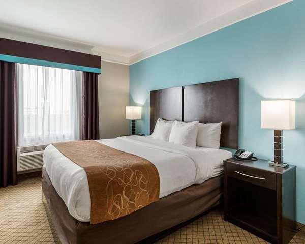 Suite - Comfort Suites at Katy Mills - I-10, Exit 741