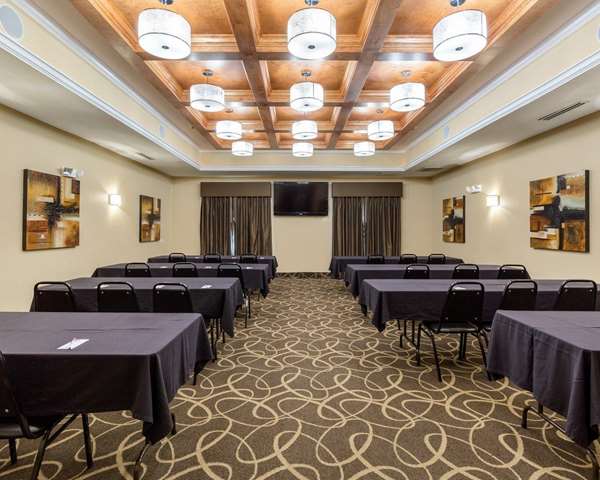  - Comfort Suites at Katy Mills - I-10, Exit 741