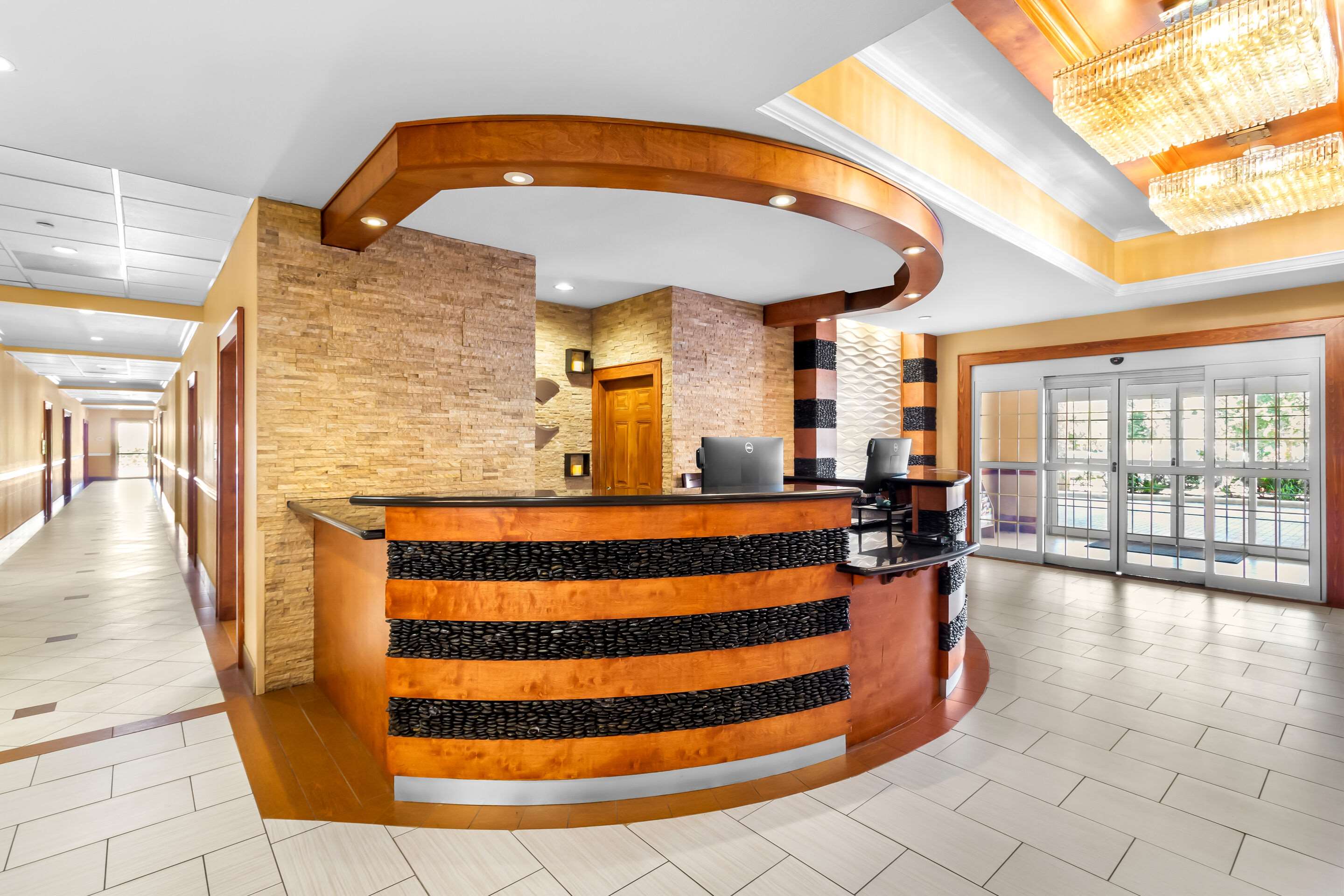 Front desk | Comfort Suites at Katy Mills