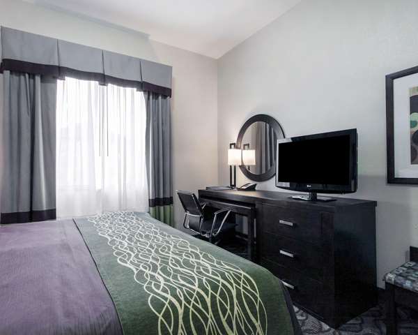  - Comfort Inn & Suites Airport El Paso - I-10, Exit 25