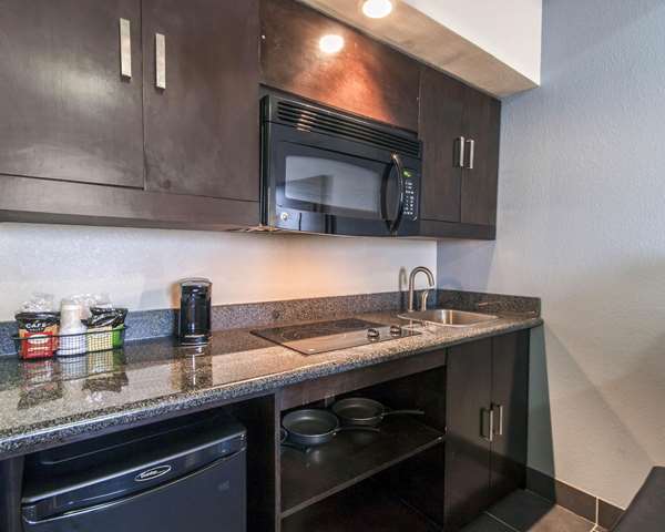  - Comfort Inn & Suites Airport El Paso - I-10, Exit 25