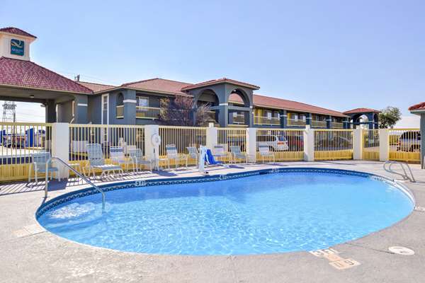 Pool - Quality Inn Van Horn - I-10, Exit 138