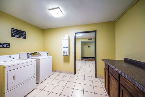 Amenities - Quality Suites San Antonio