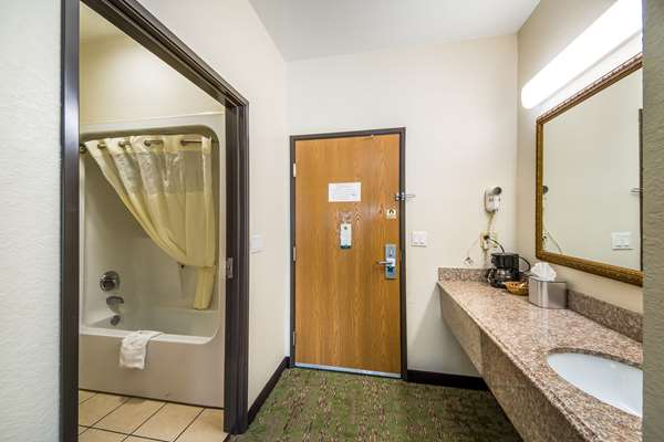  - Quality Suites San Antonio