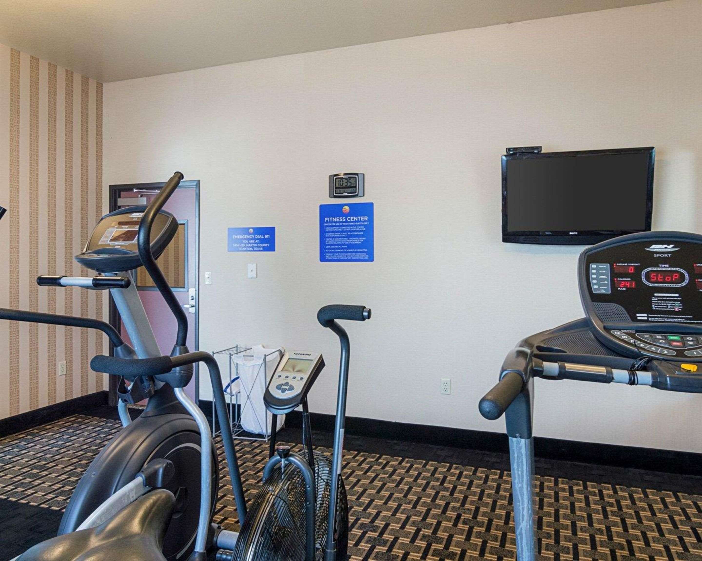 Exercise room with television