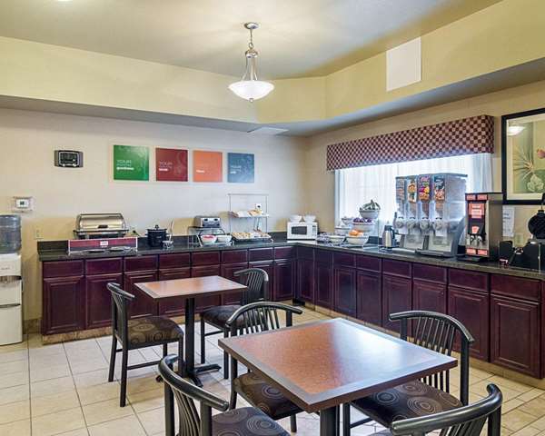  - Comfort Inn Stanton - I-20, Exit 156