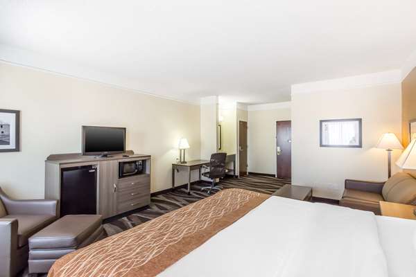 Suite - Comfort Inn I-10 East San Antonio - I-10, Exit 583